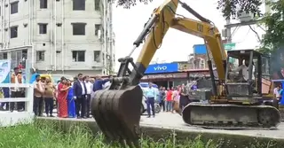 জলাবদ্ধতা নিরসনে নারায়ণগঞ্জে খাল পরিষ্কার কর্মসূচির উদ্বোধন